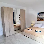 Seaside Serenity 8 - Few Mins Walk To The By Quicktrips *