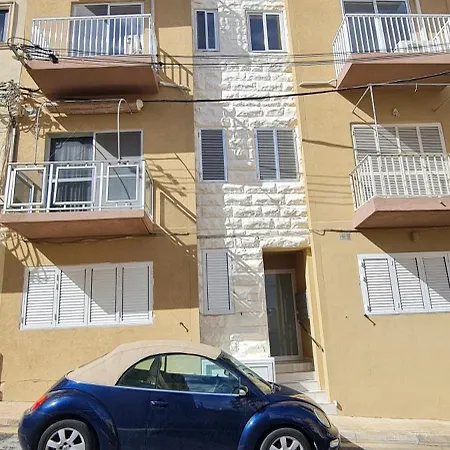 Seaside Serenity 8 - Few Mins Walk To The By Quicktrips Appartement