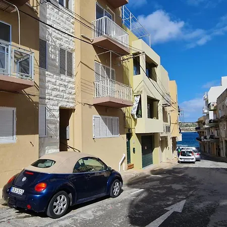 Seaside Serenity 8 - Few Mins Walk To The By Quicktrips Appartement Mellieħa