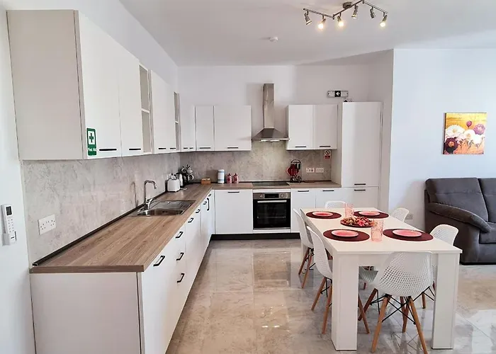 Appartement Seaside Serenity 8 - Few Mins Walk To The By Quicktrips Mellieħa